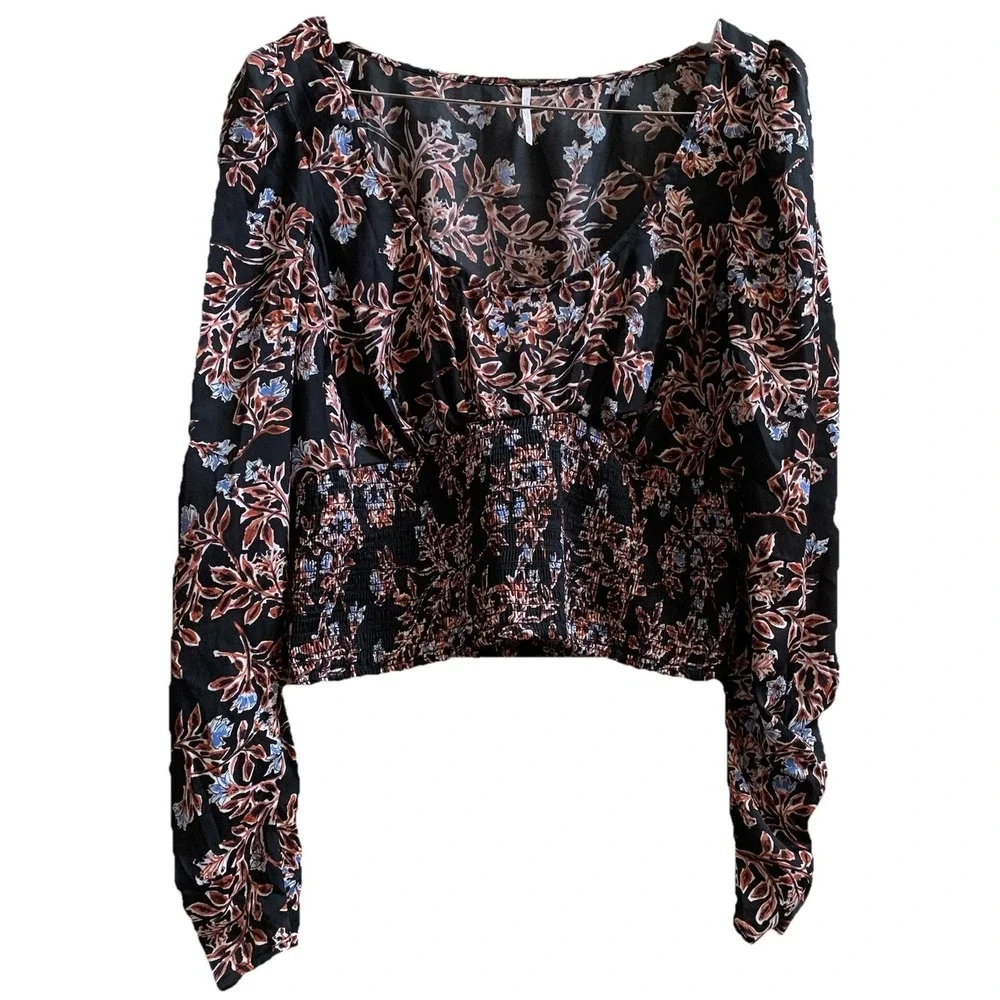 Free People Santiago Top S Floral Cropped Shirt Blouse SmockedRuched Sleeve SZ-M